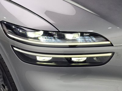 صورة 9 لـ 2021 Genesis GV70