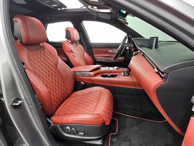 صورة مصغرة 16 لـ 2021 Genesis GV70