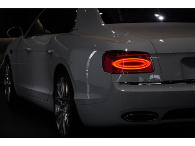 صورة مصغرة 32 لـ 2015 Bentley FLYING SPUR