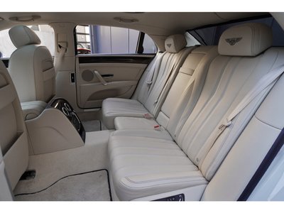 صورة مصغرة 18 لـ 2015 Bentley FLYING SPUR