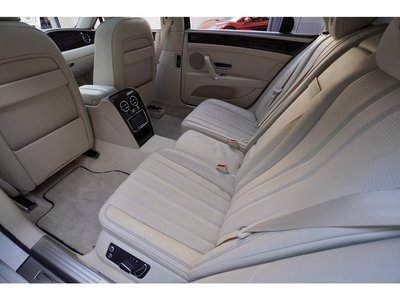 صورة مصغرة 20 لـ 2015 Bentley FLYING SPUR