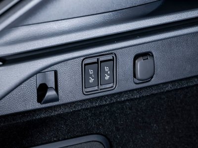 صورة مصغرة 28 لـ 2025 Lexus RX