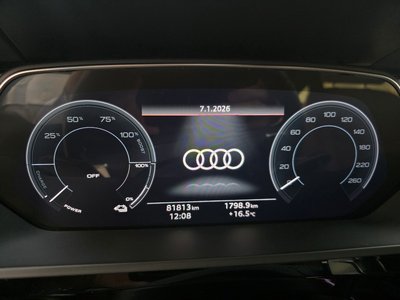 AUDI E-TRON - 8