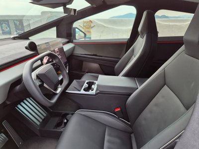 2025 Tesla CYBERTRUCK 照片 5