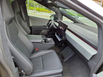 2025 Tesla CYBERTRUCK 照片 8