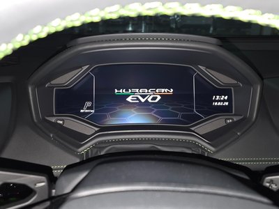 LAMBORGHINI HURACAN - 4