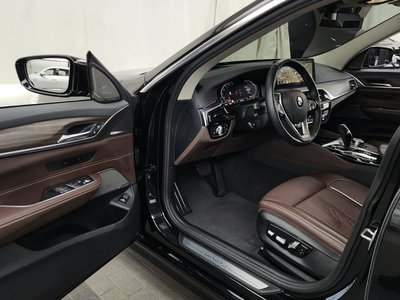 BMW 6 SERIES GT - 10