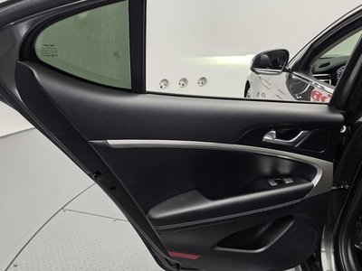 2024 Genesis THE NEW G70 — миниатюра 14
