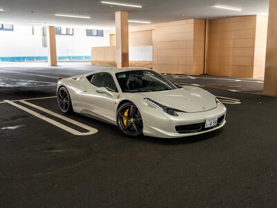 FERRARI 458 ITALIA - 5