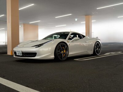 FERRARI 458 ITALIA - 7