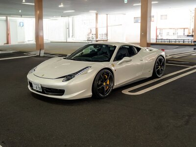 FERRARI 458 ITALIA - 9
