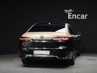 صورة 4 لـ 2023 BMW 7 SERIES