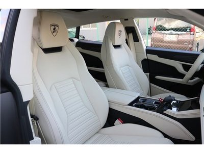 صورة مصغرة 35 لـ 2026 Lamborghini URUS