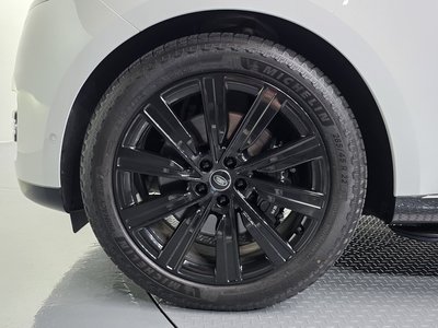 2025 LAND Rover RANGE ROVER photo 6