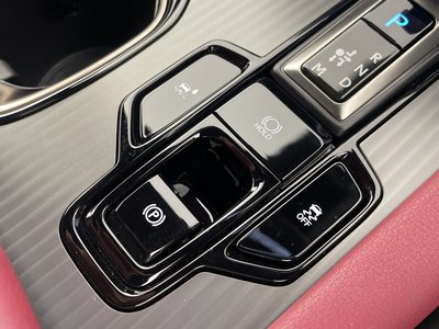 صورة مصغرة 16 لـ 2023 Lexus RX