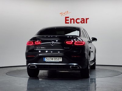 MERCEDES-BENZ GLC - 4