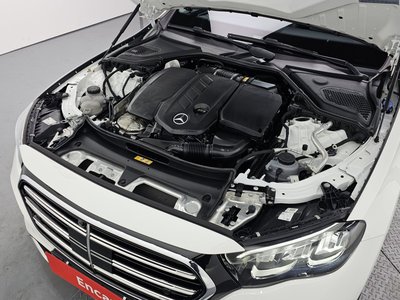 MERCEDES-BENZ E-CLASS - 7