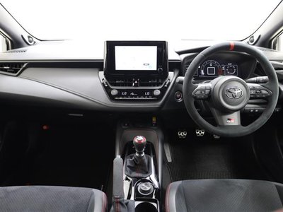 صورة مصغرة 17 لـ 2025 Toyota GR COROLLA