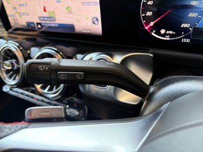 MERCEDES-BENZ GLB - 9