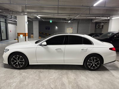 MERCEDES-BENZ E-CLASS - 3