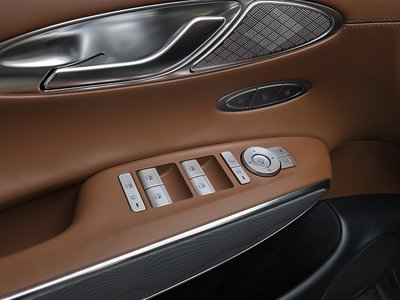 2023 Genesis GV70 thumbnail 38