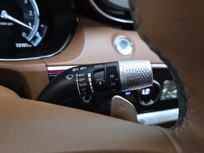 2023 Genesis GV70 thumbnail 30