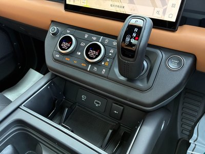 صورة مصغرة 29 لـ 2024 LAND Rover DEFENDER