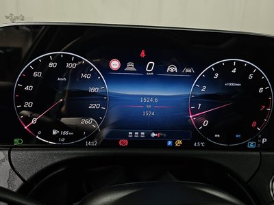 MERCEDES-BENZ E-CLASS - 8