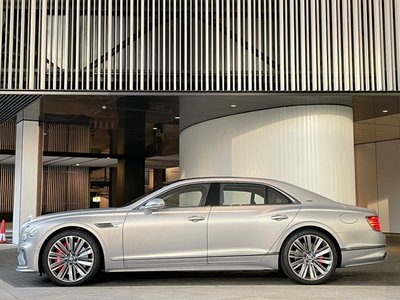 BENTLEY FLYING SPUR - 4