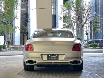 BENTLEY FLYING SPUR - 6