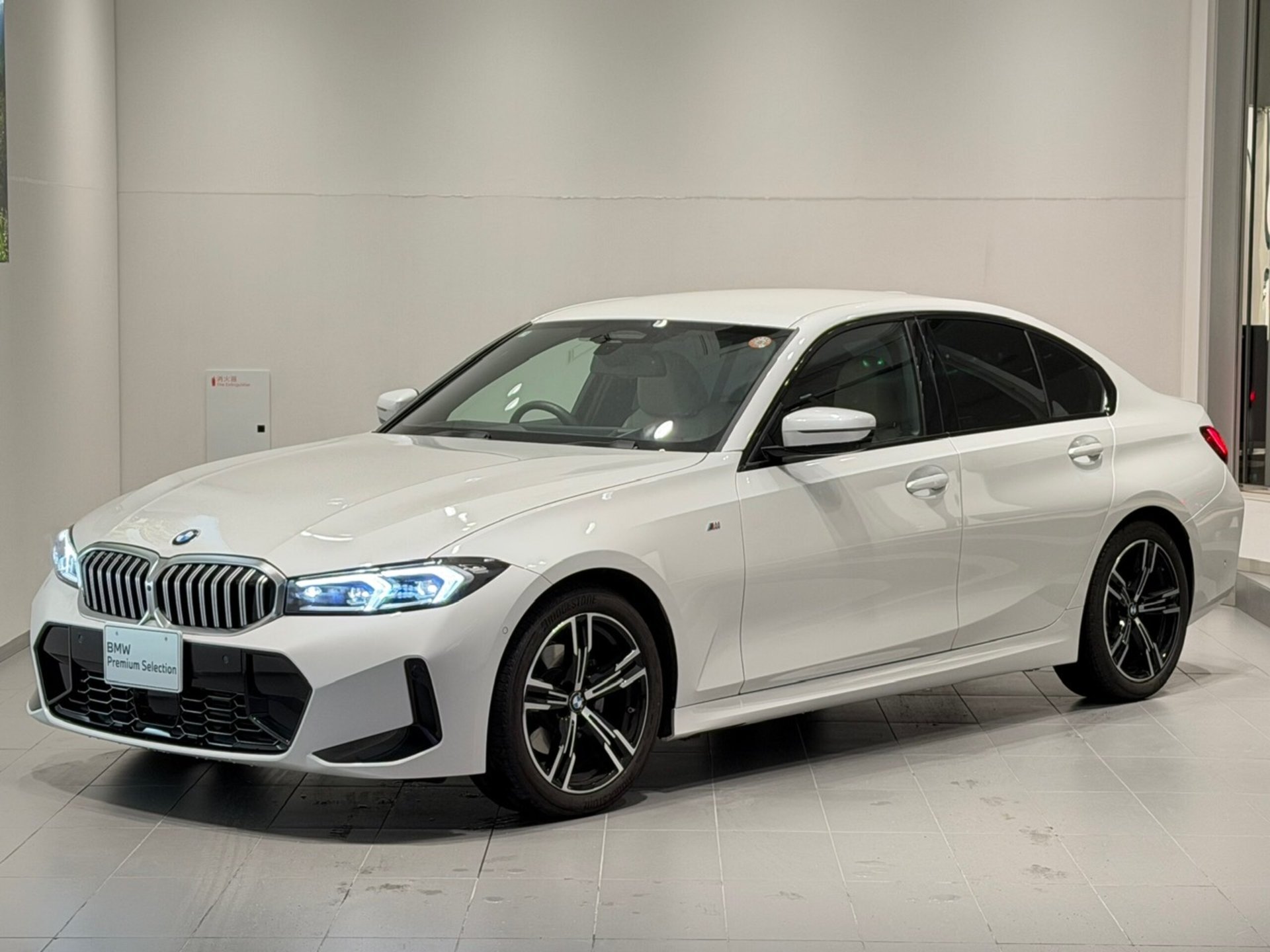 BMW 3 SERIES - View 1