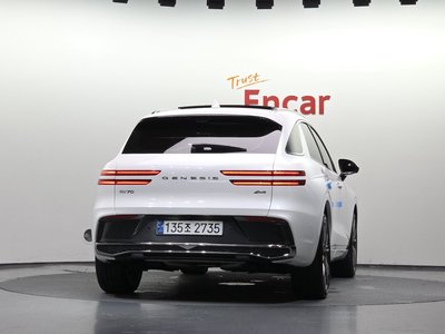 2024 Genesis GV70 photo 3