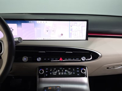 2024 Genesis GV70 thumbnail 20