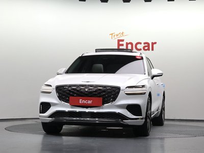 2024 Genesis GV70 photo 2