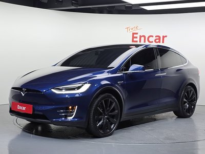 TESLA MODEL X - 1
