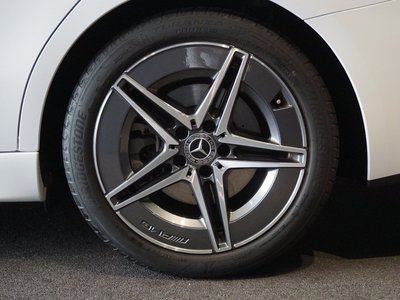 صورة مصغرة 12 لـ 2024 MERCEDES-BENZ C-CLASS