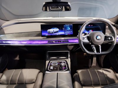 صورة مصغرة 14 لـ 2025 BMW 7 SERIES