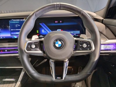 صورة مصغرة 32 لـ 2025 BMW 7 SERIES