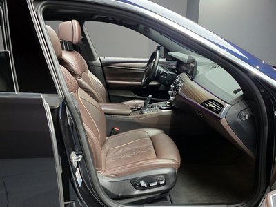 BMW 6 SERIES GT - 10