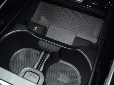 2025 Mercedes-BENZ GLB — миниатюра 27
