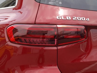 2025 Mercedes-BENZ GLB — миниатюра 35