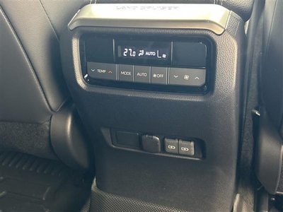 صورة مصغرة 31 لـ 2025 Toyota LAND CRUISER 250