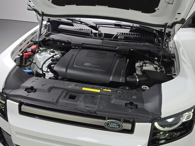 صورة 7 لـ 2022 LAND Rover DEFENDER