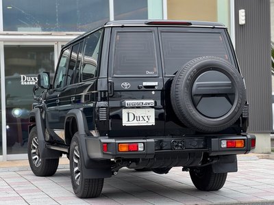 TOYOTA LAND CRUISER 70 - 8