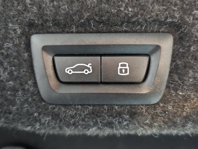 صورة مصغرة 30 لـ 2023 BMW 5 SERIES