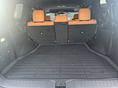 2023 Lexus LX thumbnail 38