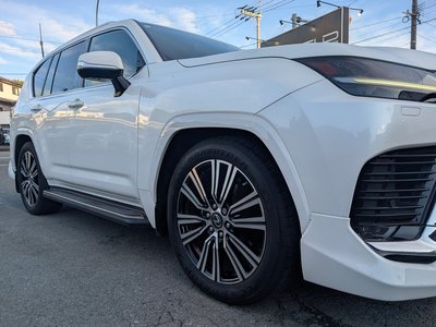 2023 Lexus LX thumbnail 11