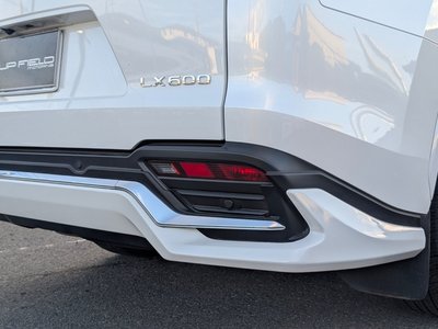 2023 Lexus LX thumbnail 16