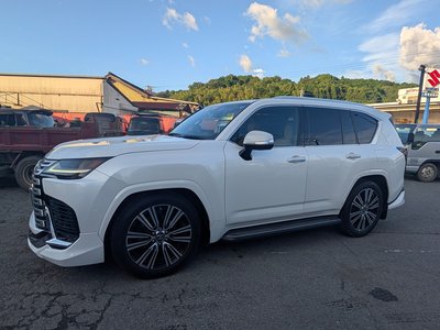 LEXUS LX - 7