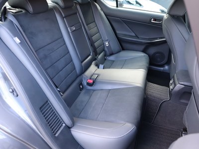 2024 Lexus IS 缩略图 43